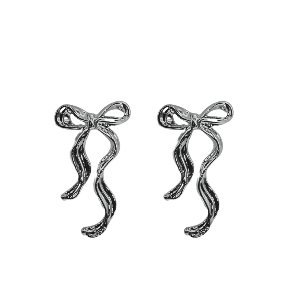 Metal Sallantılı Fiyonk Küpe