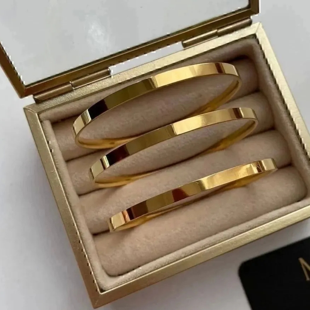 Çelik Gold Detaylı 3’lü Kalın Düz Ajda Bilezik 6.5mm 22 Cm