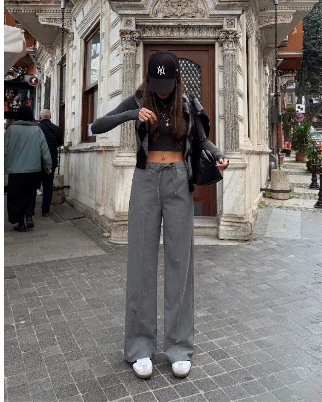 Bel Lastikli Bağcıklı Palazo Pantolon