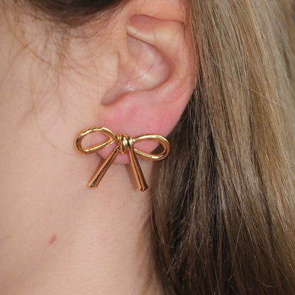 Minimal Fiyonk Küpe