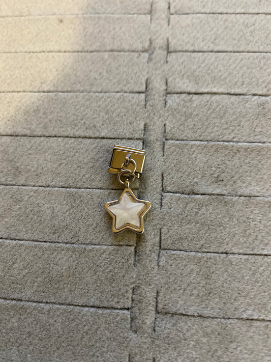 Gümüş Yıldız Charm
