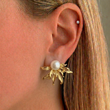 İrva Collection Calla Küpe, elegant gold-plated earrings with floral design, featuring delicate petal details and a stylish, modern look.