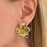 İrva Collection Thorn Küpe, gold-tone hoop earrings with spike design, showcasing a stylish and edgy jewelry piece.