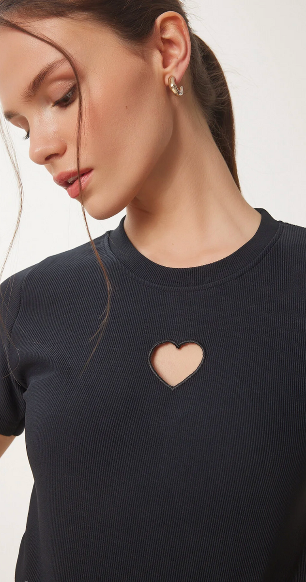 Kadın Kalp Nakışlı Fitilli Örme T-Shirt