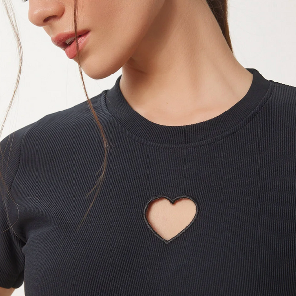 Kadın Kalp Nakışlı Fitilli Örme T-Shirt