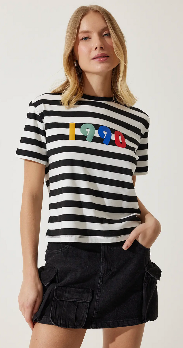 Kadın Siyah Beyaz Baskılı Çizgili Örme  T-Shirt