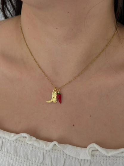 Çelik Hot N Fun Kolye/Çizme-Kırmızı Biber Kolye