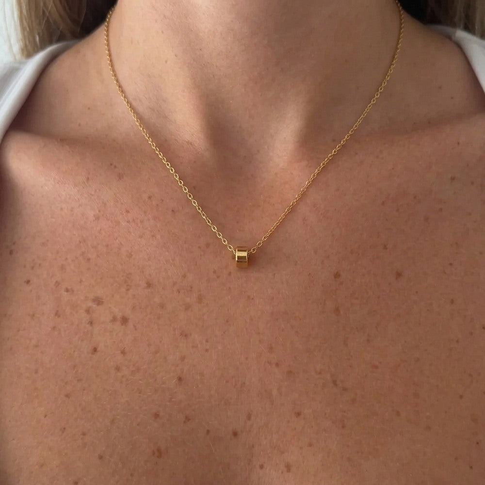 Kararmaz Mini Gold Kolye