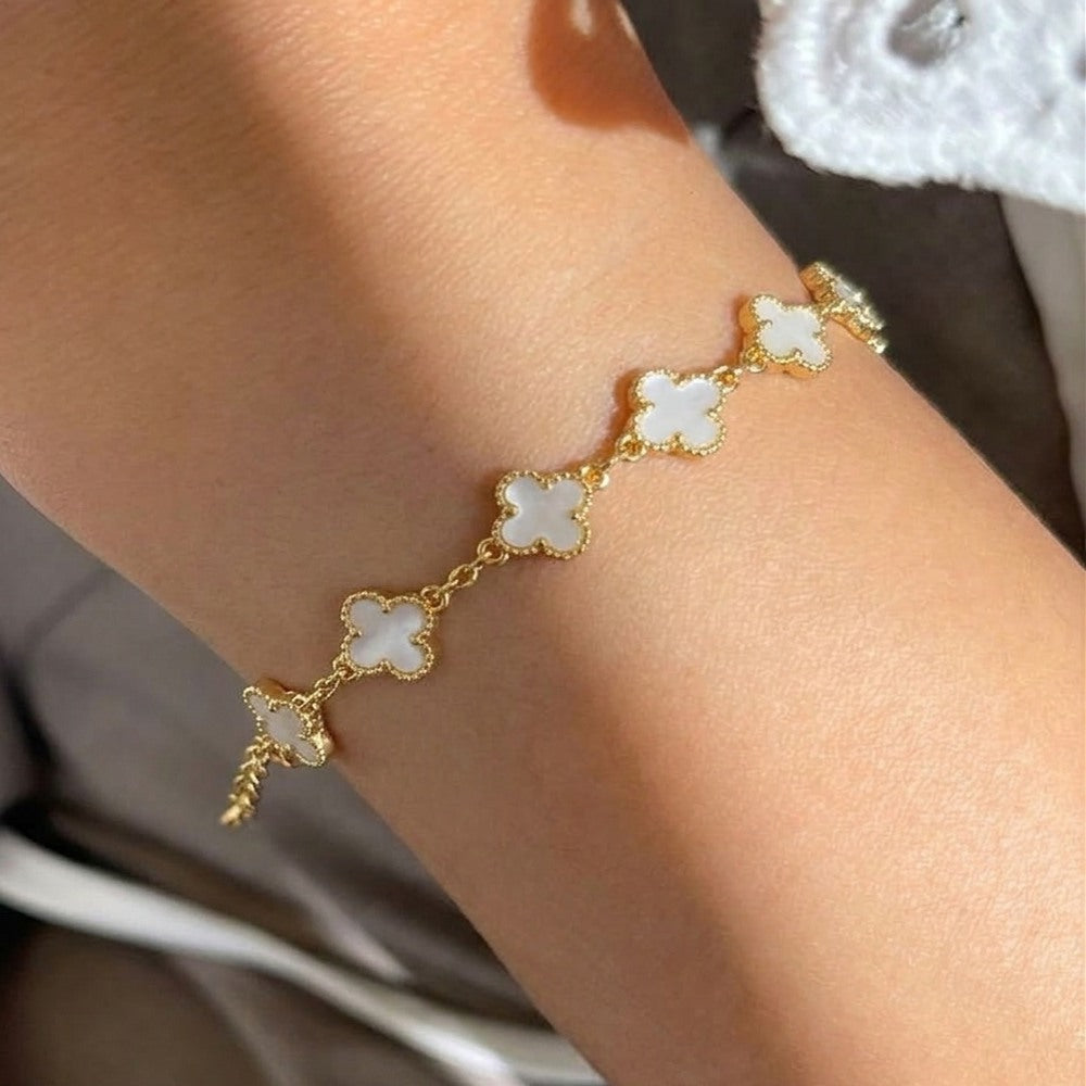 Kararmaz Mini Yonca Bileklik