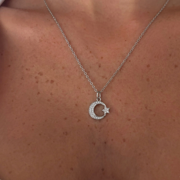 Kararmaz Türk Bayrağı Kolye