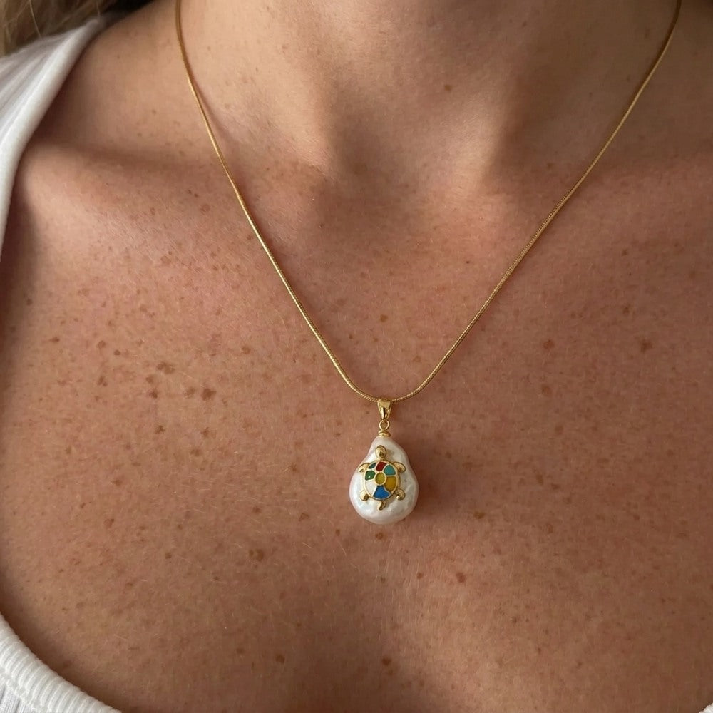 Kararmaz İncili Kaplumbağa Kolye