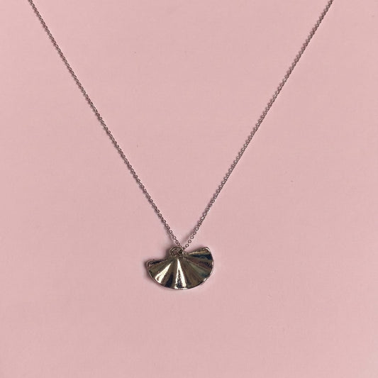 Çelik Gümüş Yelpaze Kolye