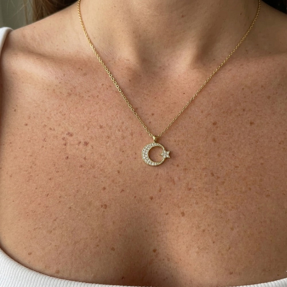 Kararmaz Türk Bayrağı Kolye