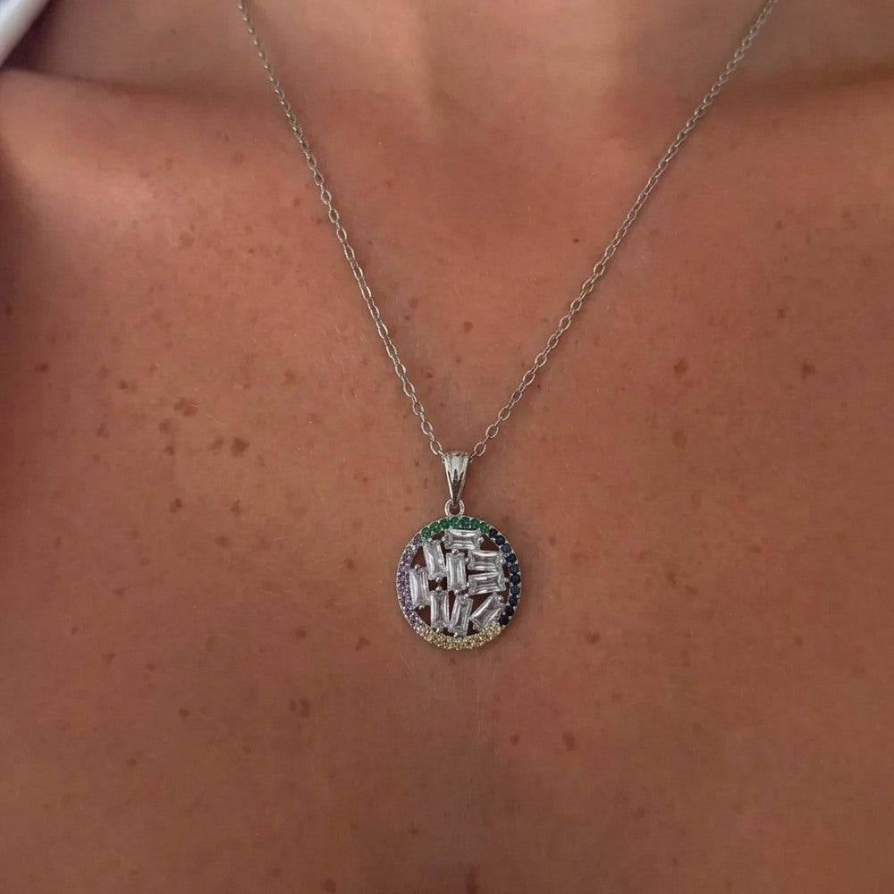 Kararmaz Renkli Baget Taşlı Kolye