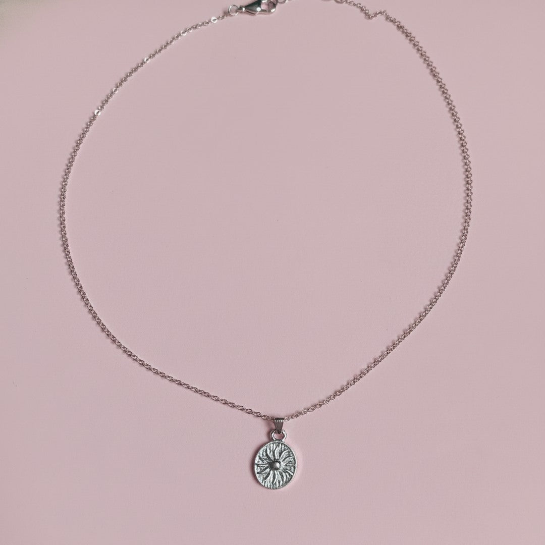 Gümüş Güneş Kolye