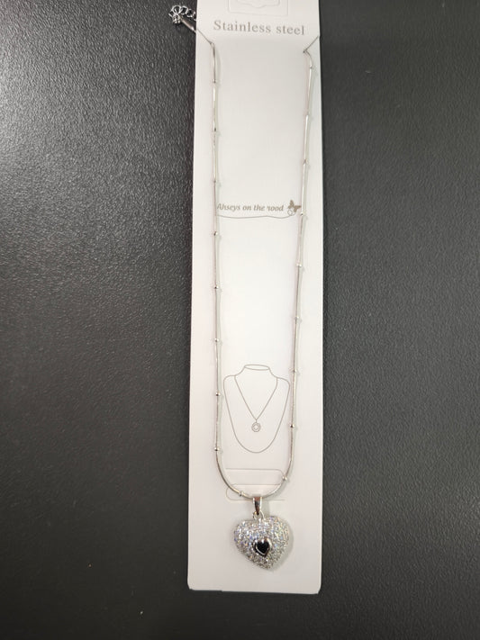 Silver Taşlı Kalp Kolye
