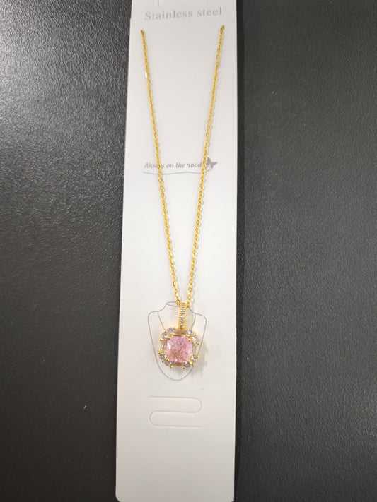 Pembe Taşlı Kalp Kolye
