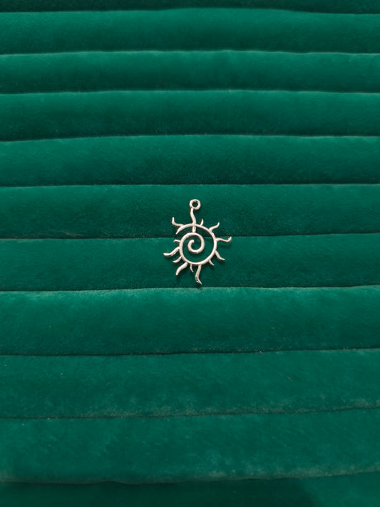 Silver Güneş Charm