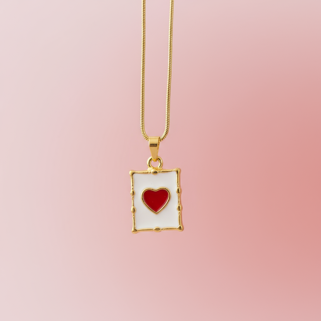 Mineli Kalp Plaka Kolye