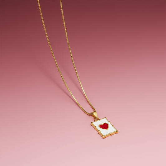 Mineli Kalp Plaka Kolye