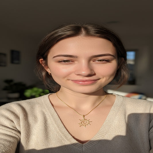 Viral Güneş Kolye