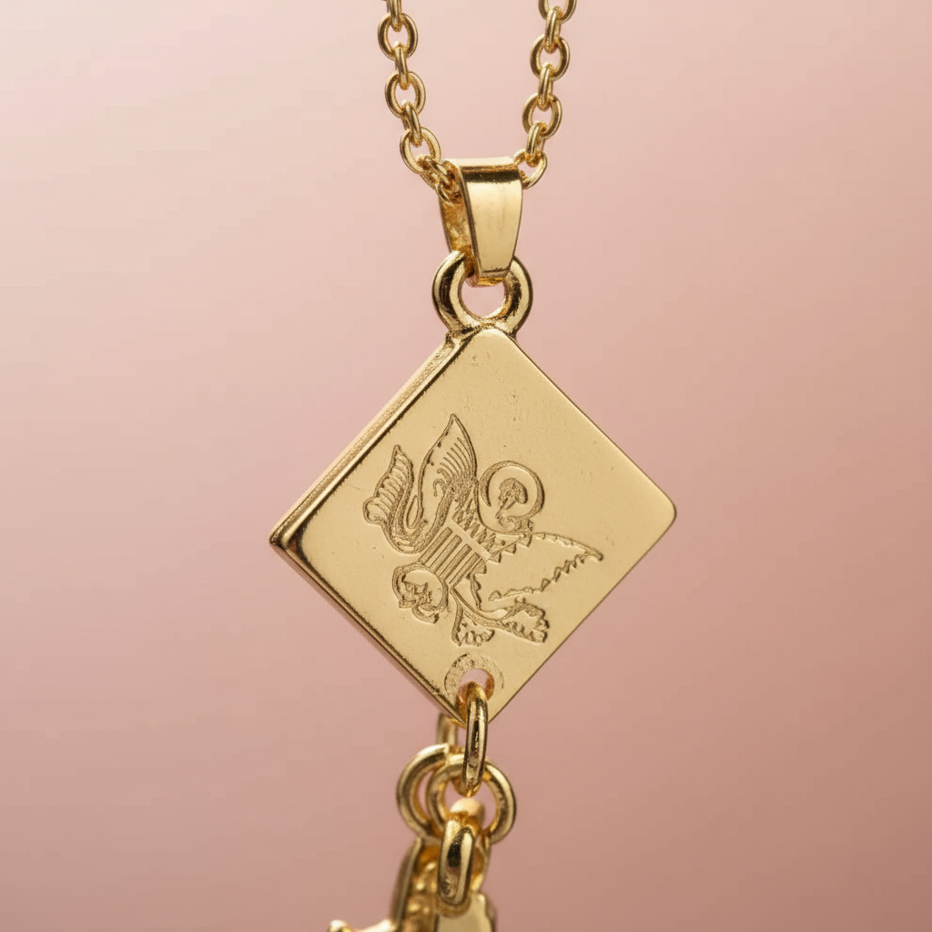 Çelik Pasaport Charm Kolye