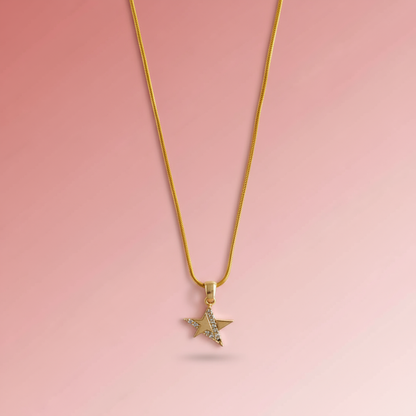 Zirkon Taşlı Yıldız Detaylı Kolye