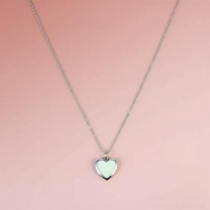 Gümüş Beyaz Kalp Kolye