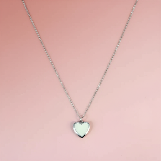 Gümüş Beyaz Kalp Kolye