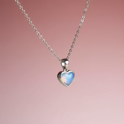 Gümüş Parlak Kalp Kolye