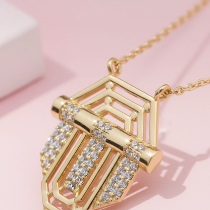 Serenay Sarıkaya Kolye