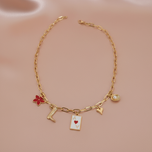 Gold Zincirli Eminönü Charm Kolye