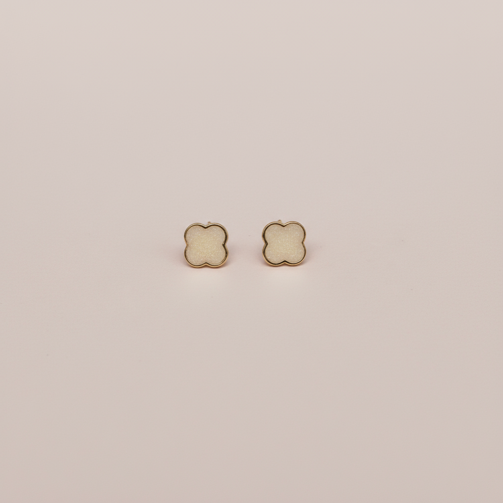 Mineli Minimal Yonca Küpe