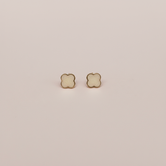 Mineli Minimal Yonca Küpe