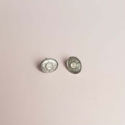 Gümüş Sedefli Oval Küpe