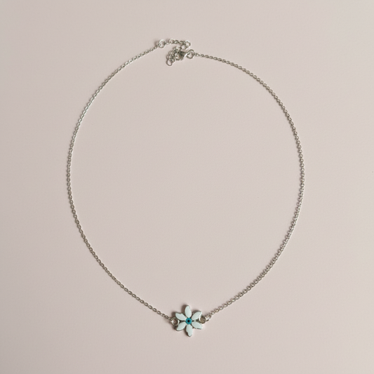 Çelik Gümüş Beyaz Çiçek Kolye