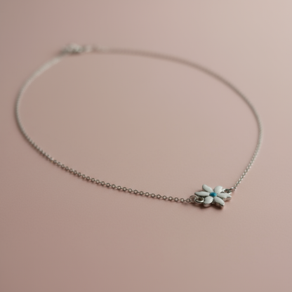 Çelik Gümüş Beyaz Çiçek Kolye