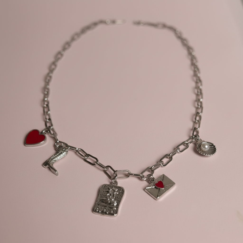 Gümüş Zincirli Eminönü Charm Kolye