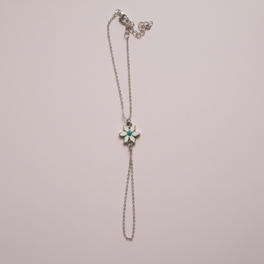 Gümüş Çiçek Şahmeran