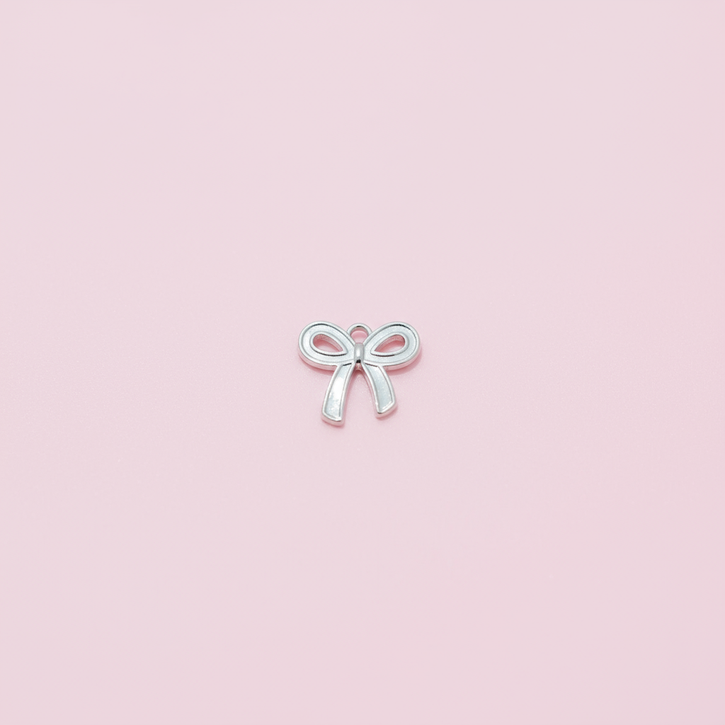 Silver Kurdele Charm