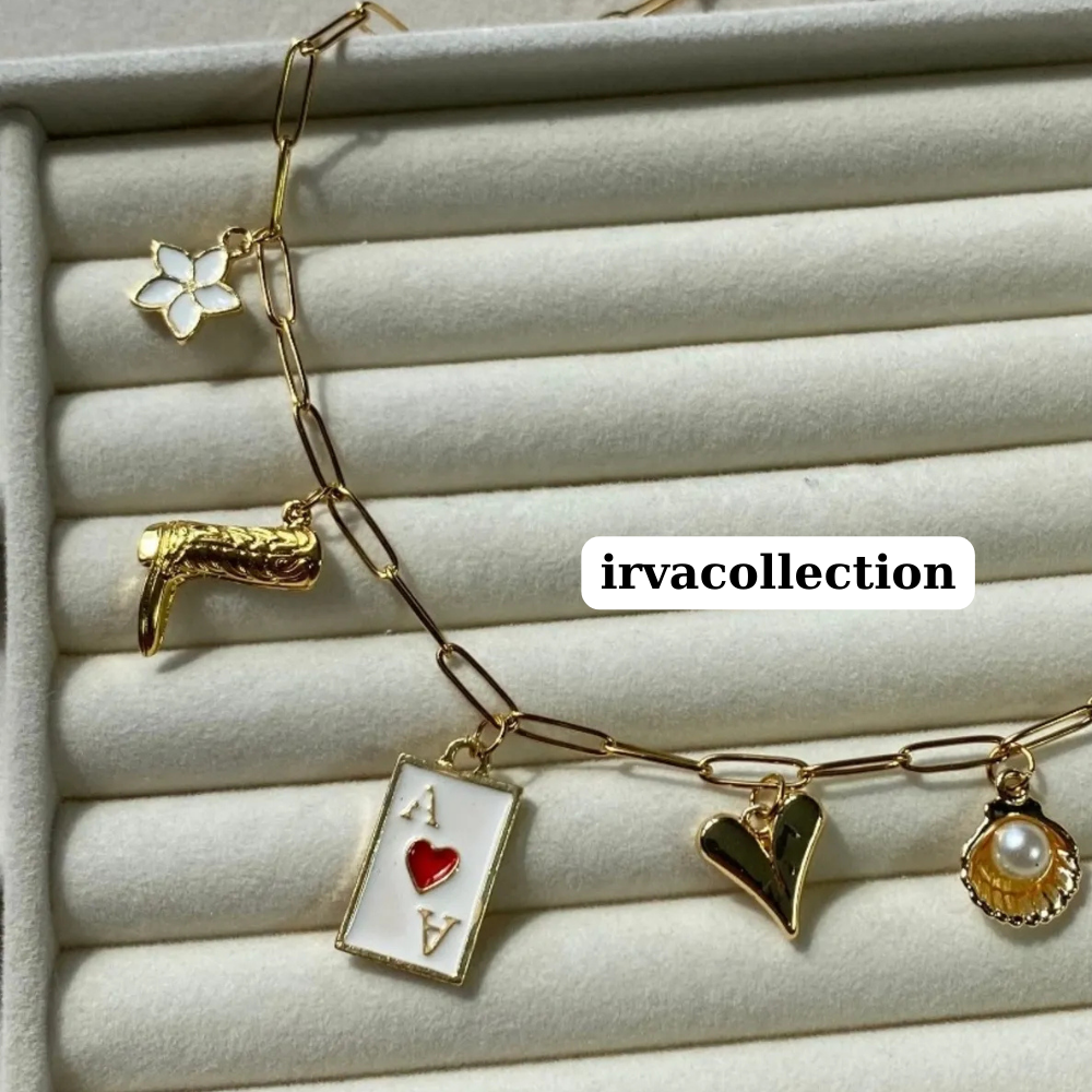 Gold Zincirli Eminönü Charm Kolye