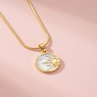 Çelik Renkli Güneş Kolye