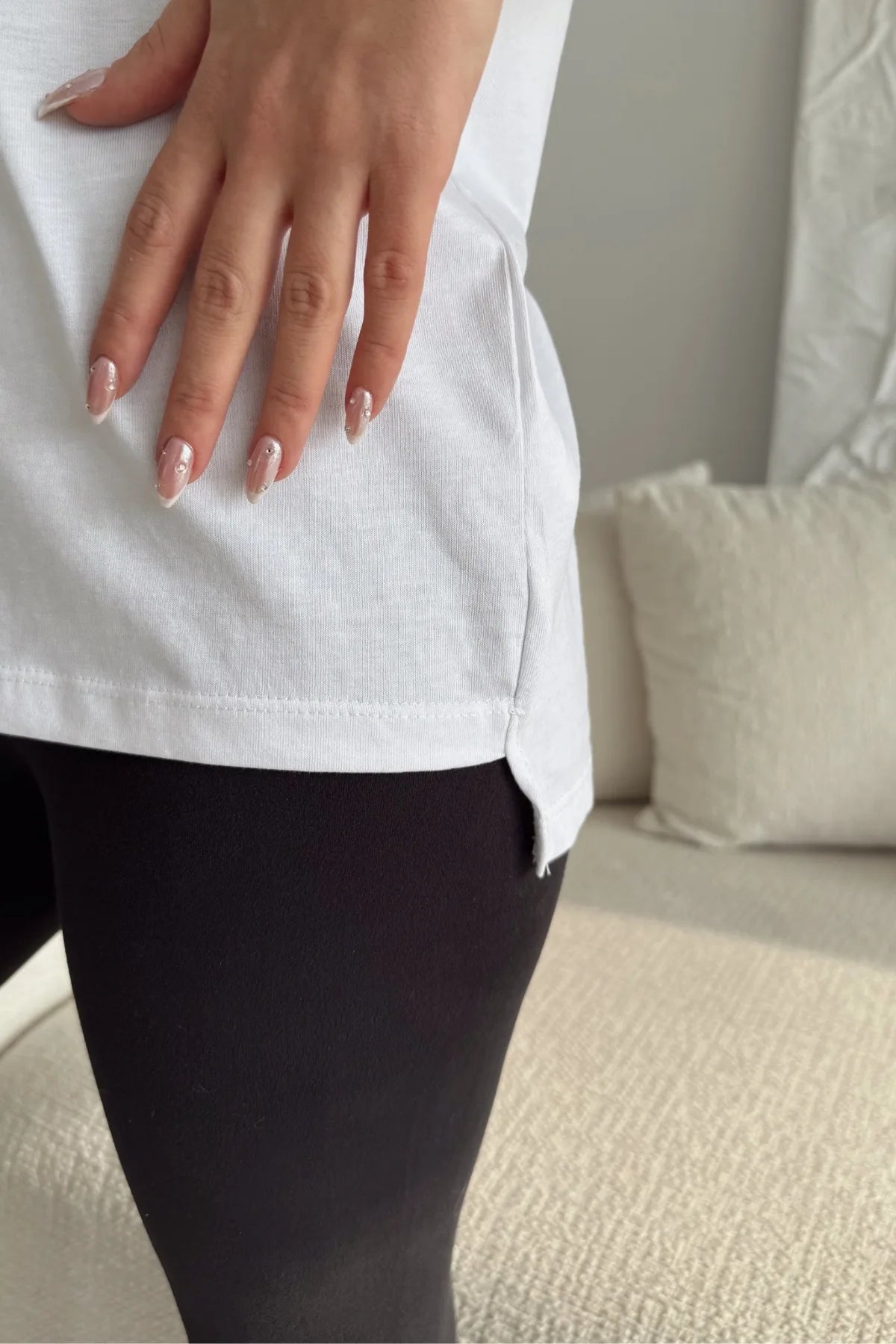 V Yaka Basic Penye T-Shirt